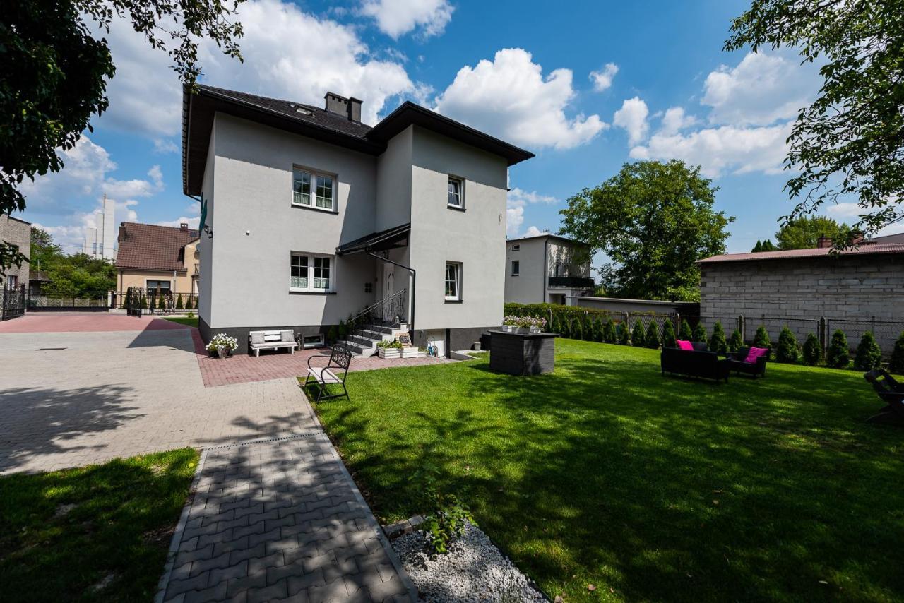 Lu Apartments Oświęcim Exterior foto